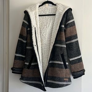 Roxy women’s warm winter jacket size small